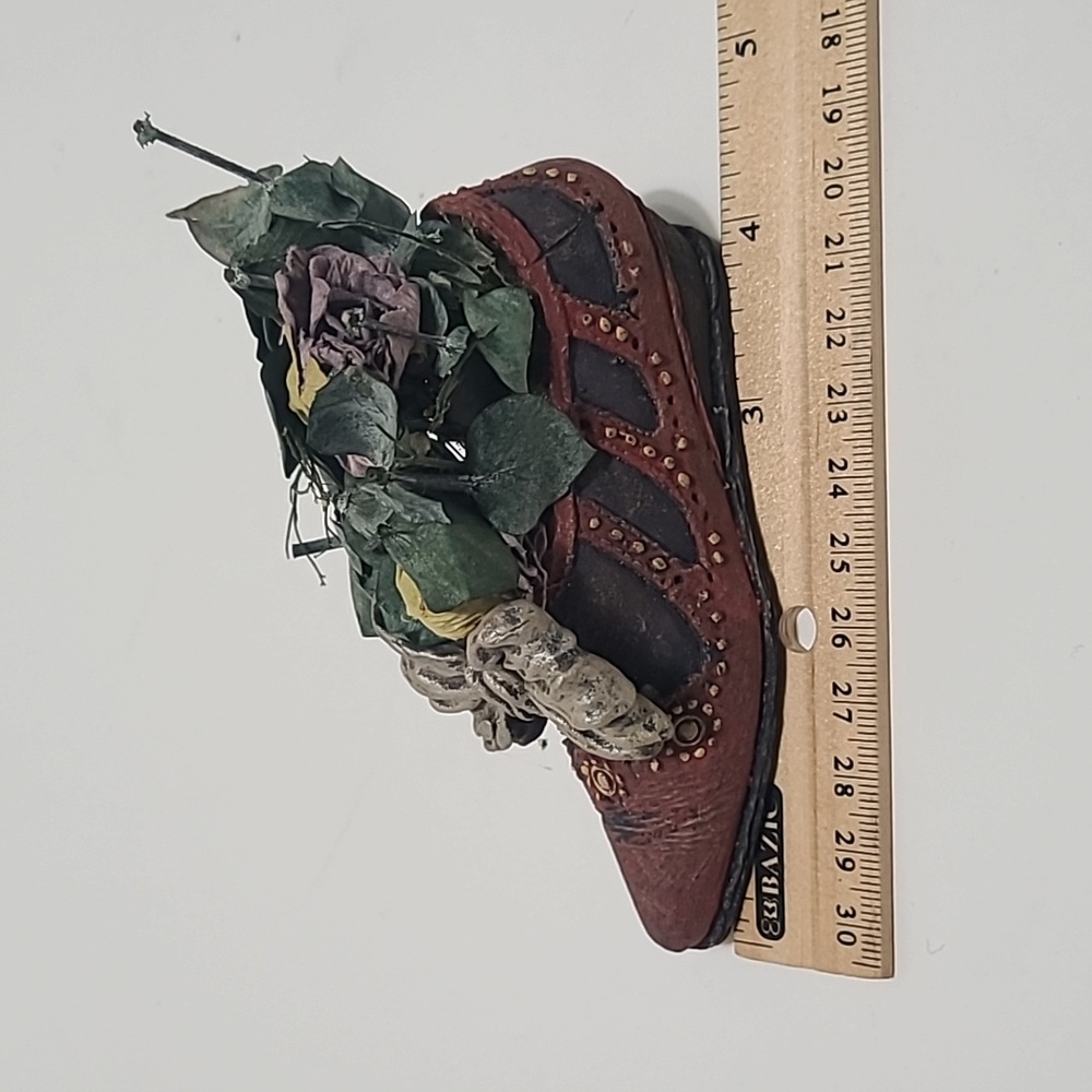 Victorian‎ Shoe with Flowers Burgundy - Picture 4 of 7